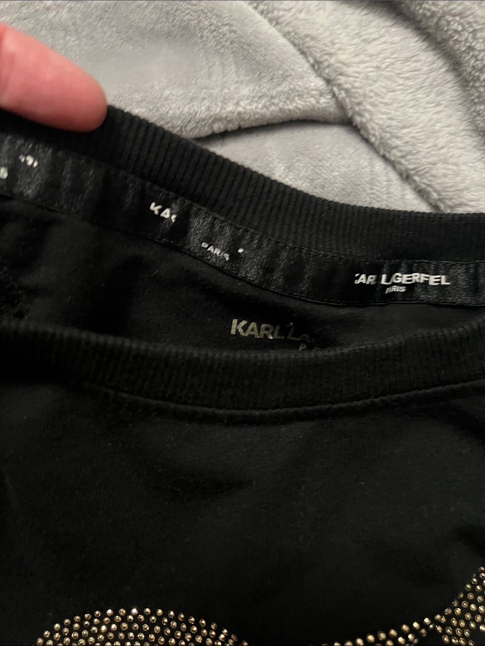Karl Lagerfeld black lightweight sweatshirt gold bling sunglasses size XS - Picture 6 of 6